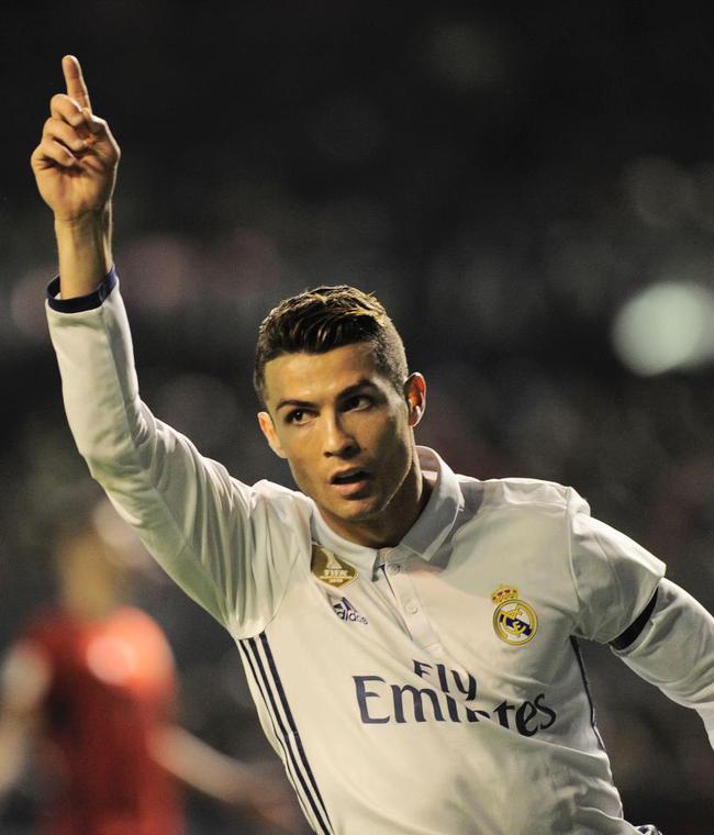 系长袍以 系长袍以